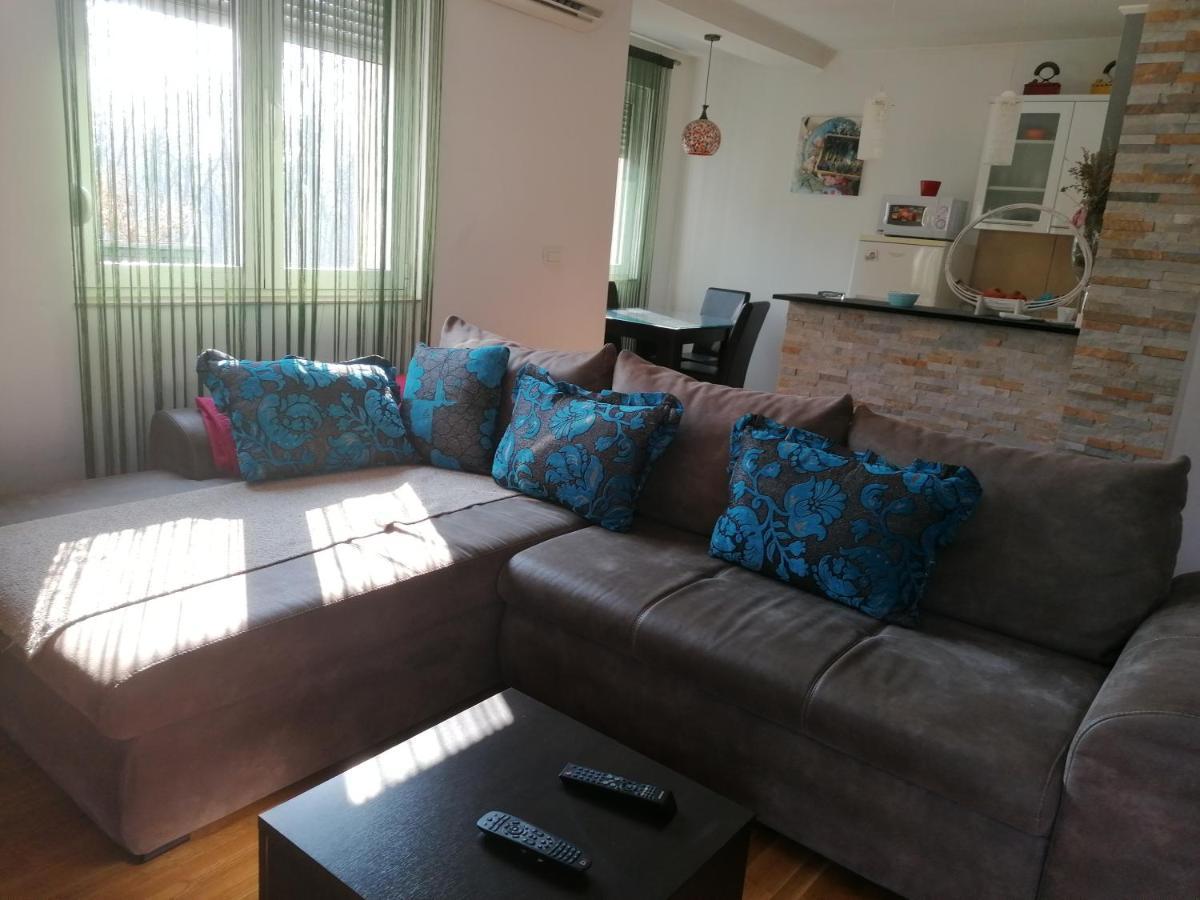 Shumice Apartment Belgrad Exteriör bild